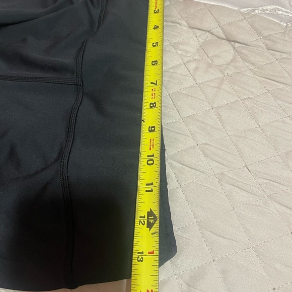 On Running Black Leggings - Picture 9 of 10